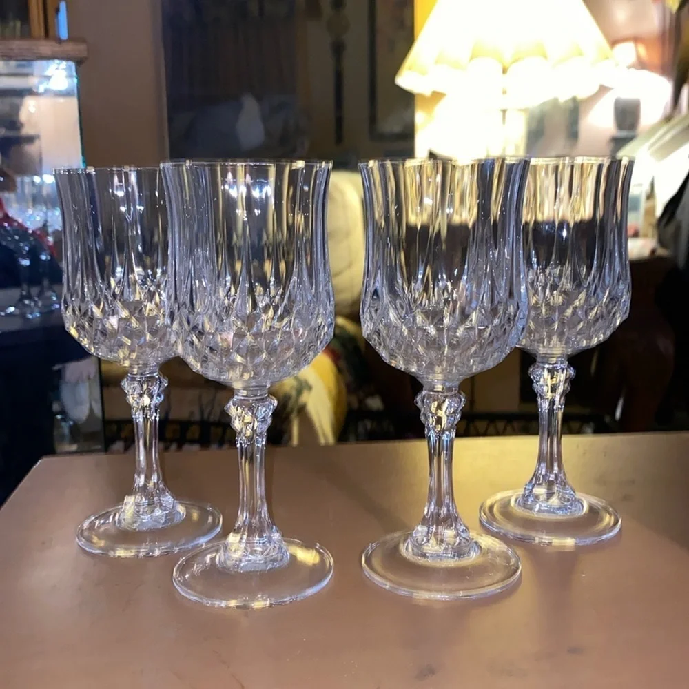 Mid 20th Century Cristal D’Arques Longchamp Wine Glasses- Set of 4
